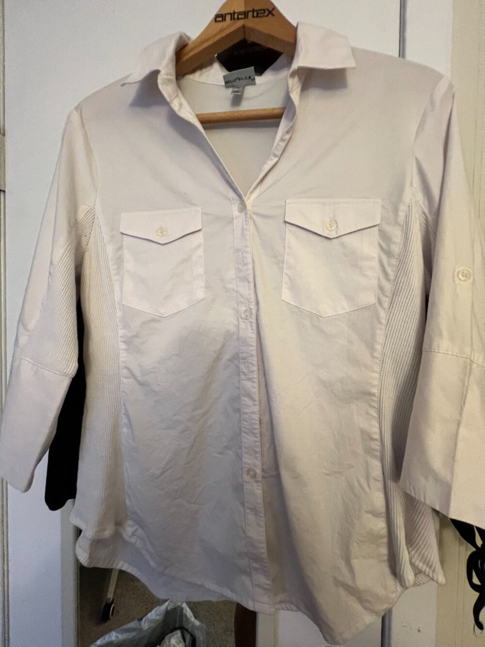 Harve Benard Textured Button-Up Shirt – Women’s M